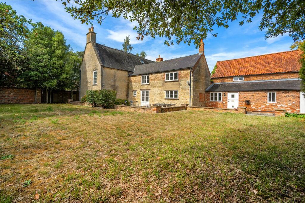 House in Nottingham - View 3