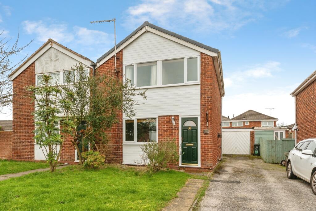 Main image of property: Sandon Crescent, Neston, Cheshire, CH64