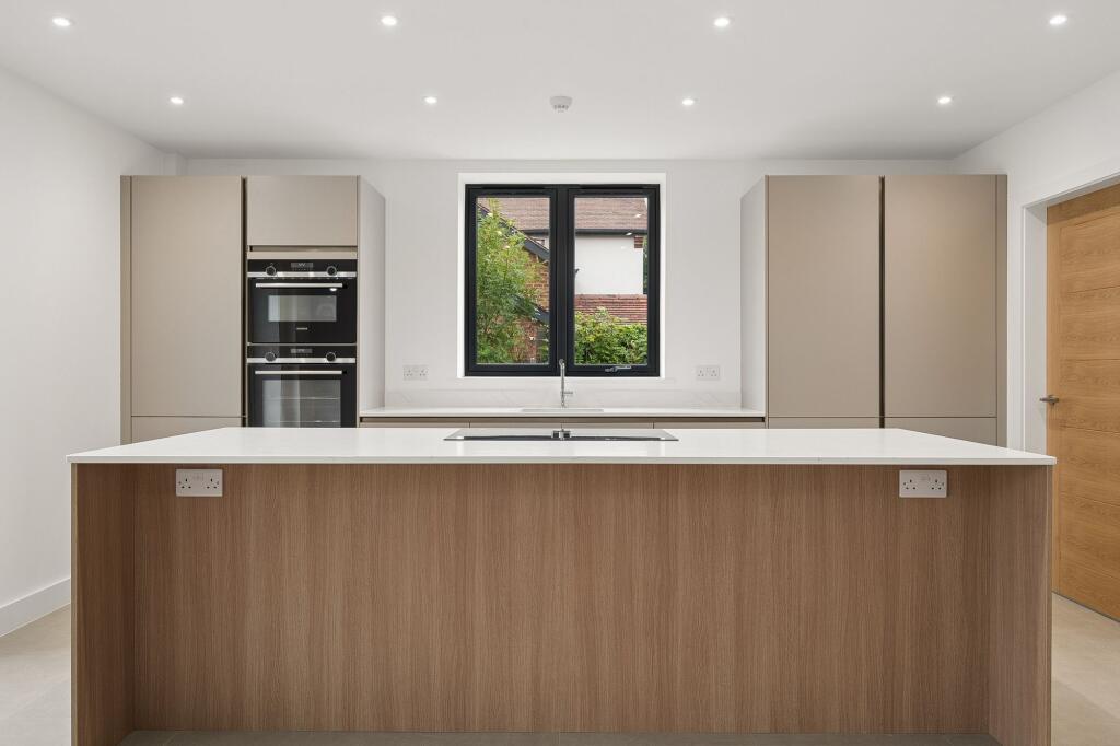 House in Stockport - View 3