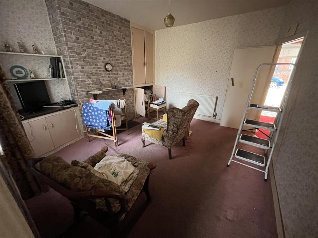 Park Road, Colwyn Bay photo 3