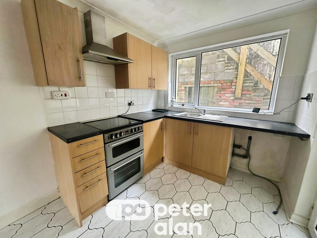 House in Cardiff, Maesteg - View 5