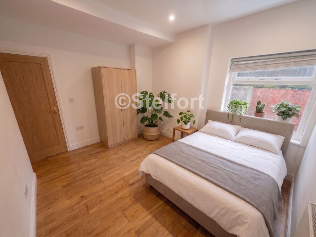 Apartment in London, Ferme Park, Stroud Green - More