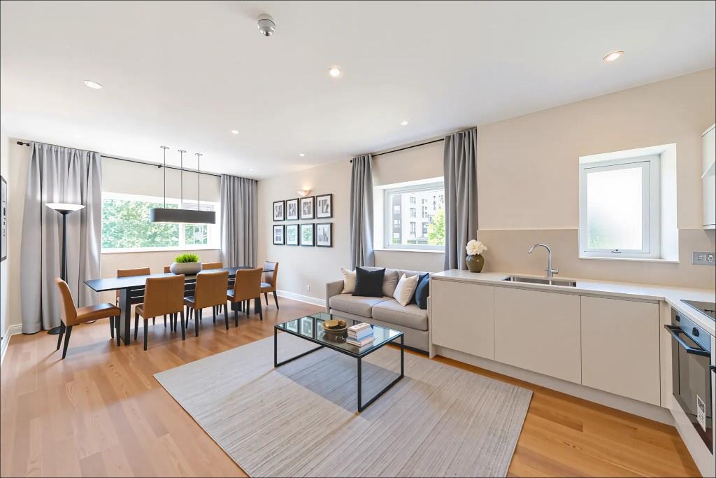 Ellenborough Park South, Weston-Super-Mare, Somerset, BS23 photo 3