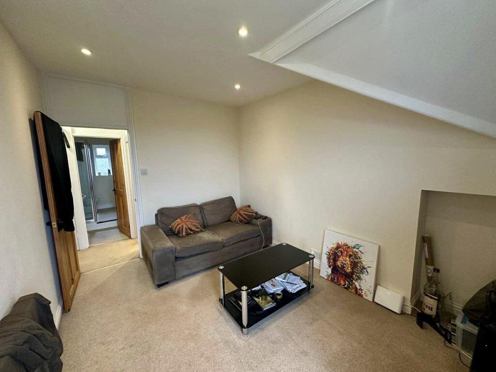 Enborne Road, Newbury - View 3