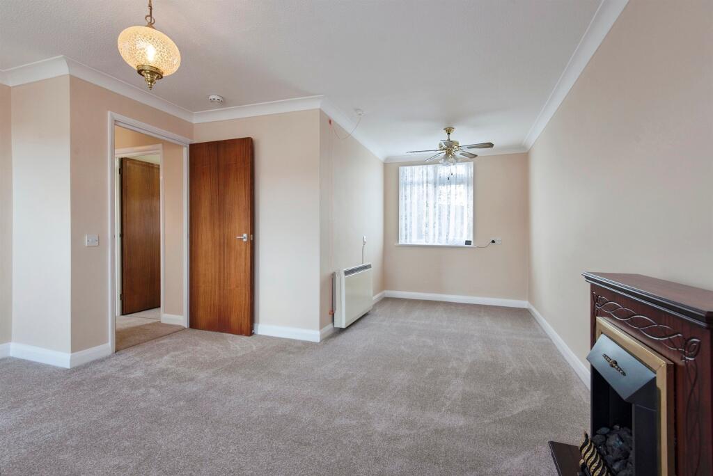 Apartment in Stevenage, Aston Vale, Poplars - View 4