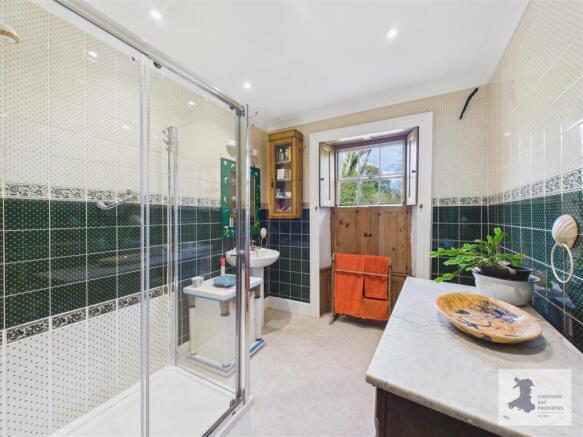 Family bathroom