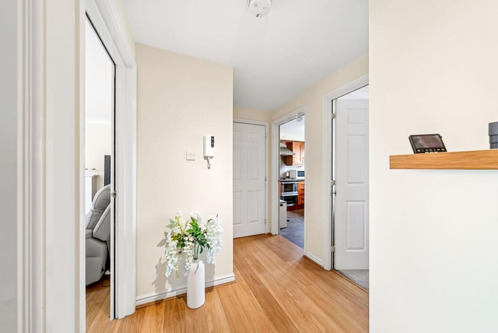 Apartment in Falkirk - View 5