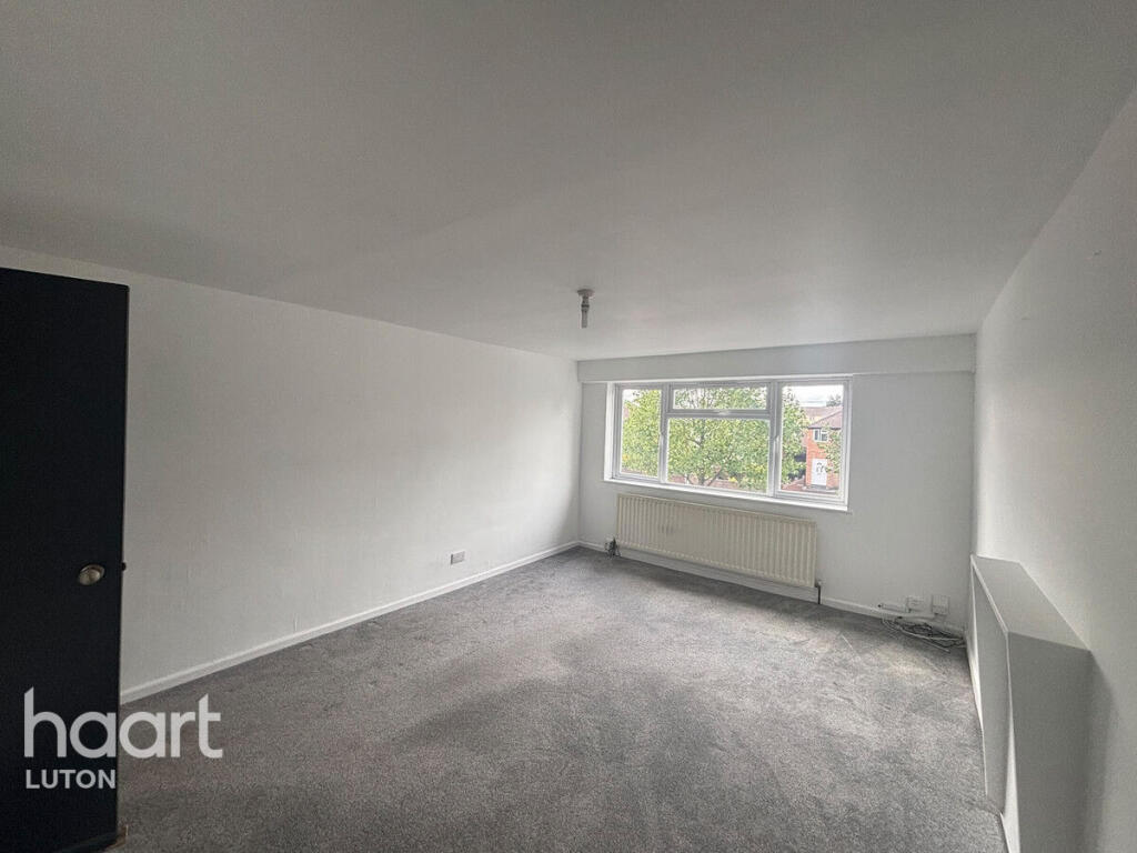 Main image of property: Sundon Park Parade, Luton