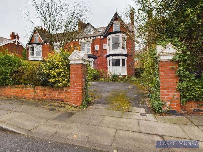 1-bed flat on Cornfield Road, Linthorpe, £60,000