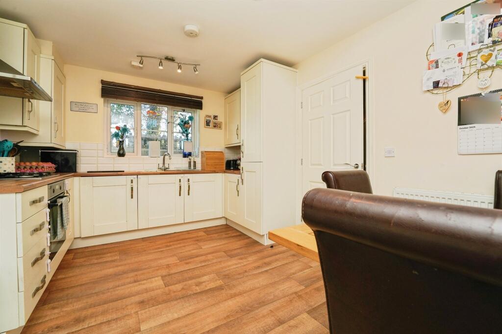 Horcott Road, Fairford photo 4