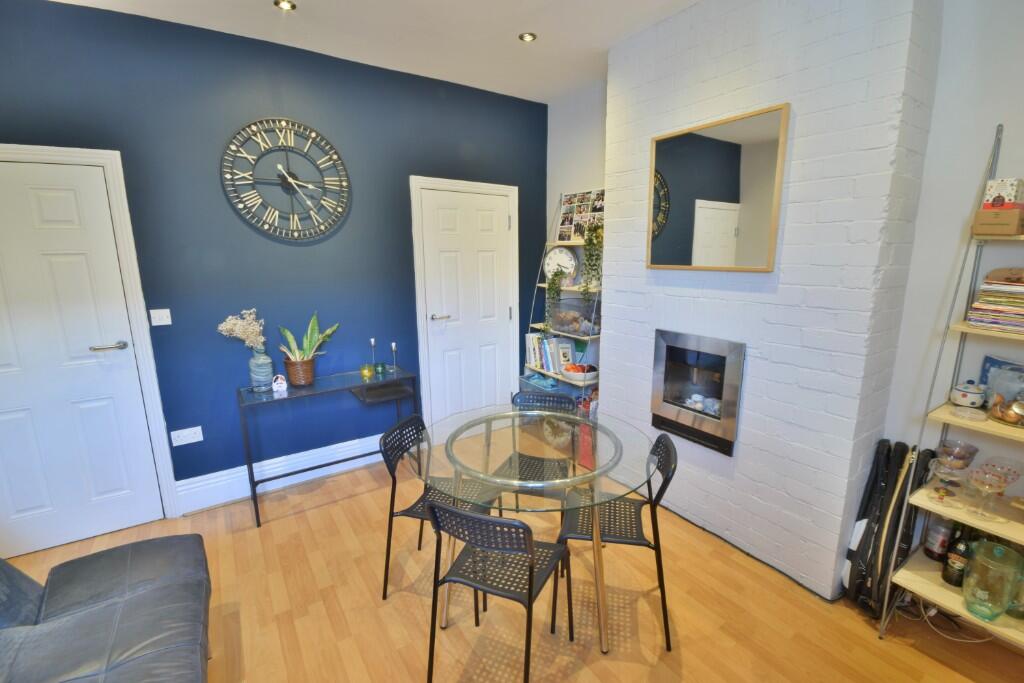 Main image of property: ECCLESALL ROAD AREA - 3 BED HOUSE SHARE