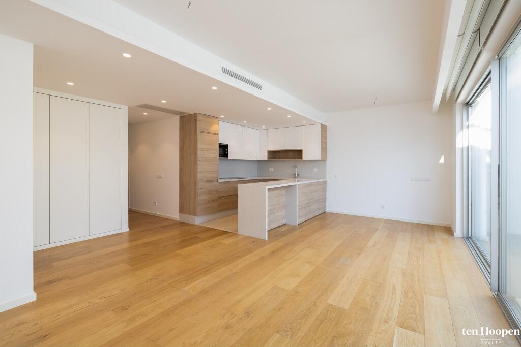 Main image of property: Algarve, Burgau