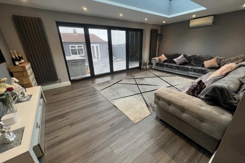Mablethorpe Road, Wymering, Portsmouth, Hampshire, PO6 3LJ photo 3