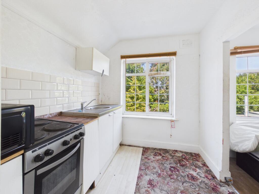 House in Twickenham - View 2