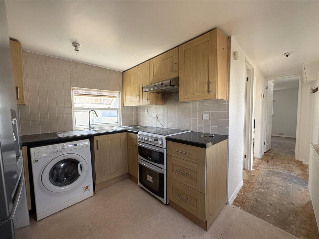 House in Southend-on-Sea - View 4