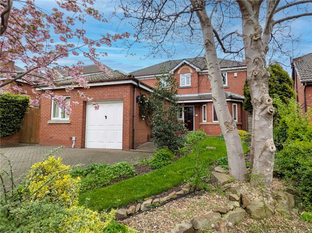 4-bed detached on Locksley Close, Heaton Norris, Stockport, SK4, £585,000