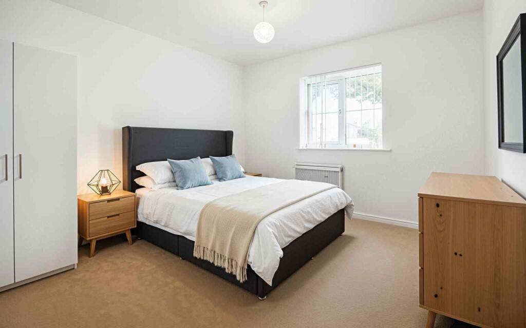 Apartment in Livingston, Eliburn - View 5