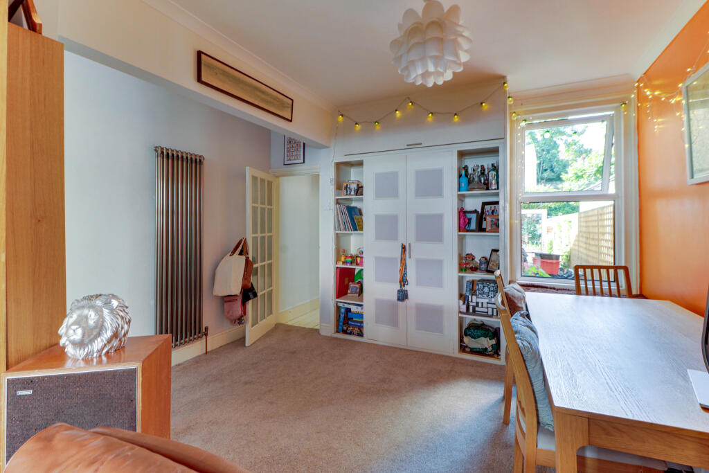 House in Portsmouth - View 3