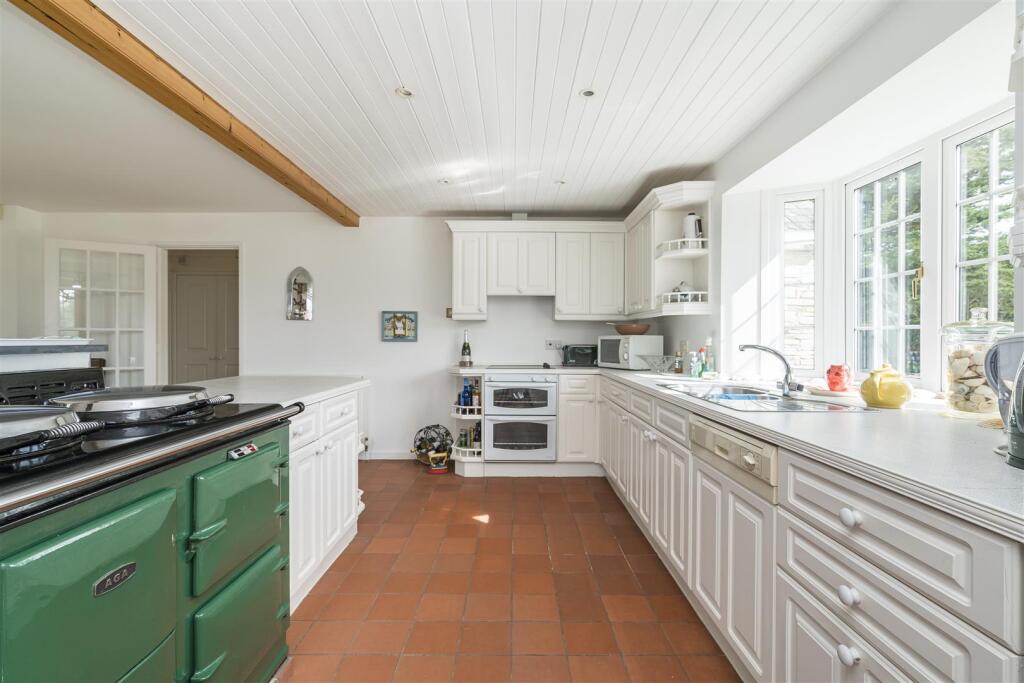 House in Truro - View 5