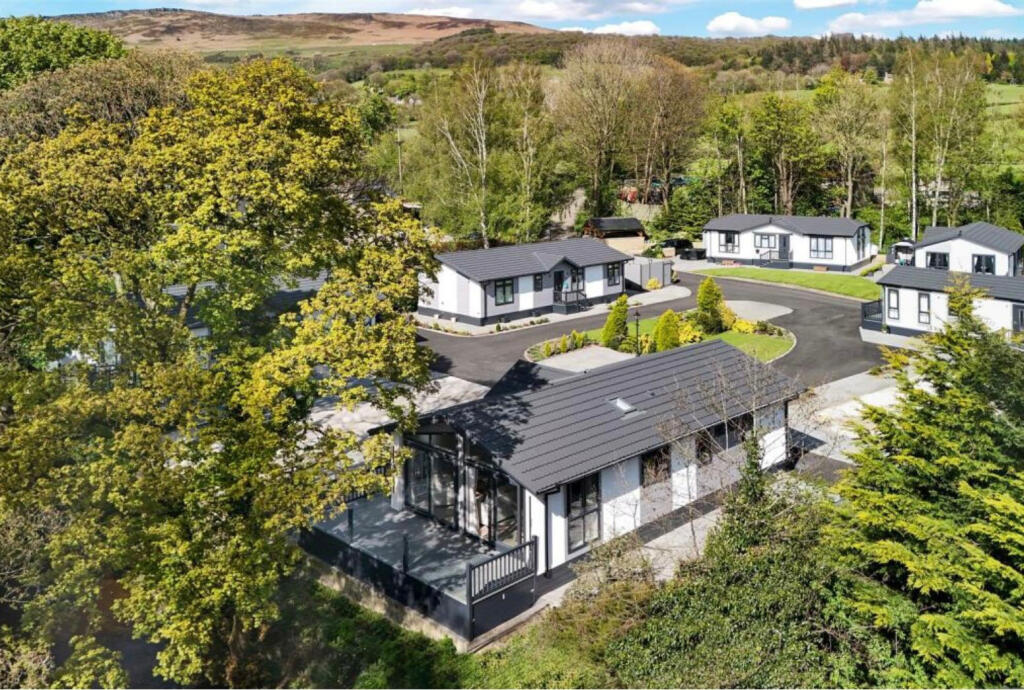 House in High Peak, Bamford - View 2