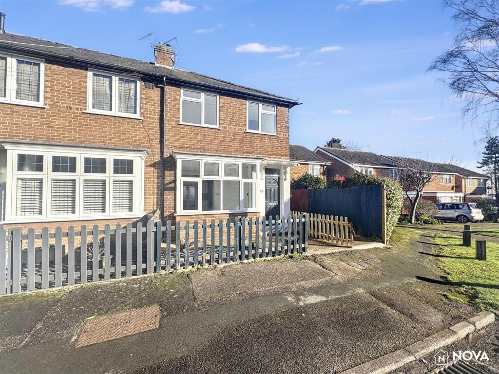 Main image of property: Conquest Close, Hitchin