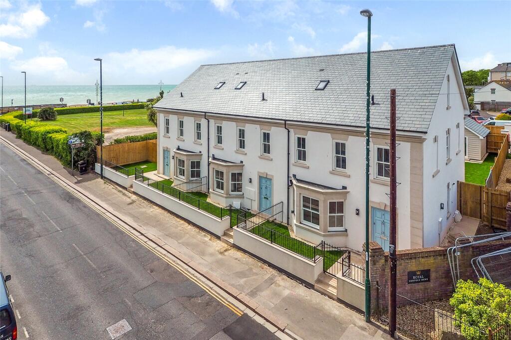 Main image of property: Royal Norfolk Terrace, West Street, Bognor Regis, West Sussex, PO21