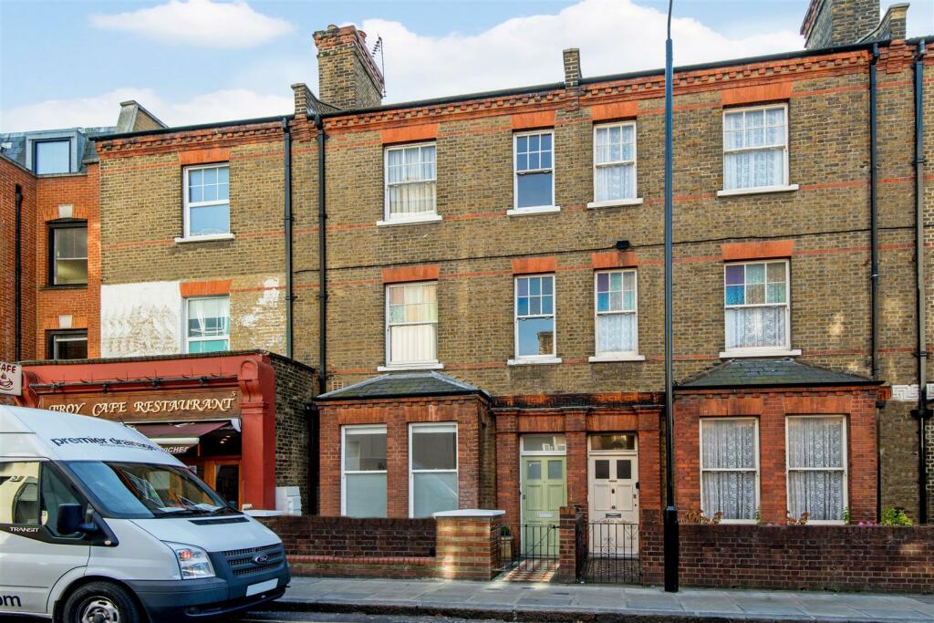 Main image of property: Holmes Road