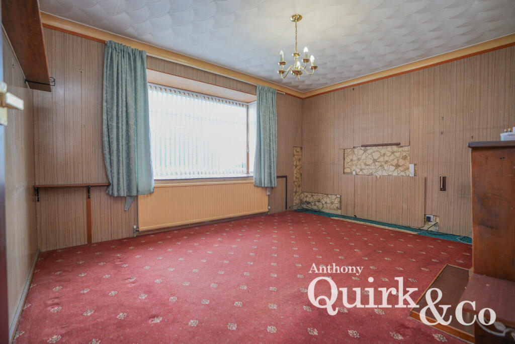 Barbara Avenue, Canvey Island, SS8 photo 2