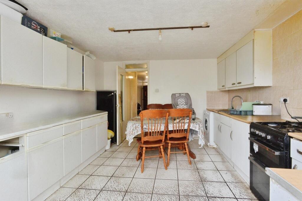 House in Milton Keynes, Campbell Park - View 2