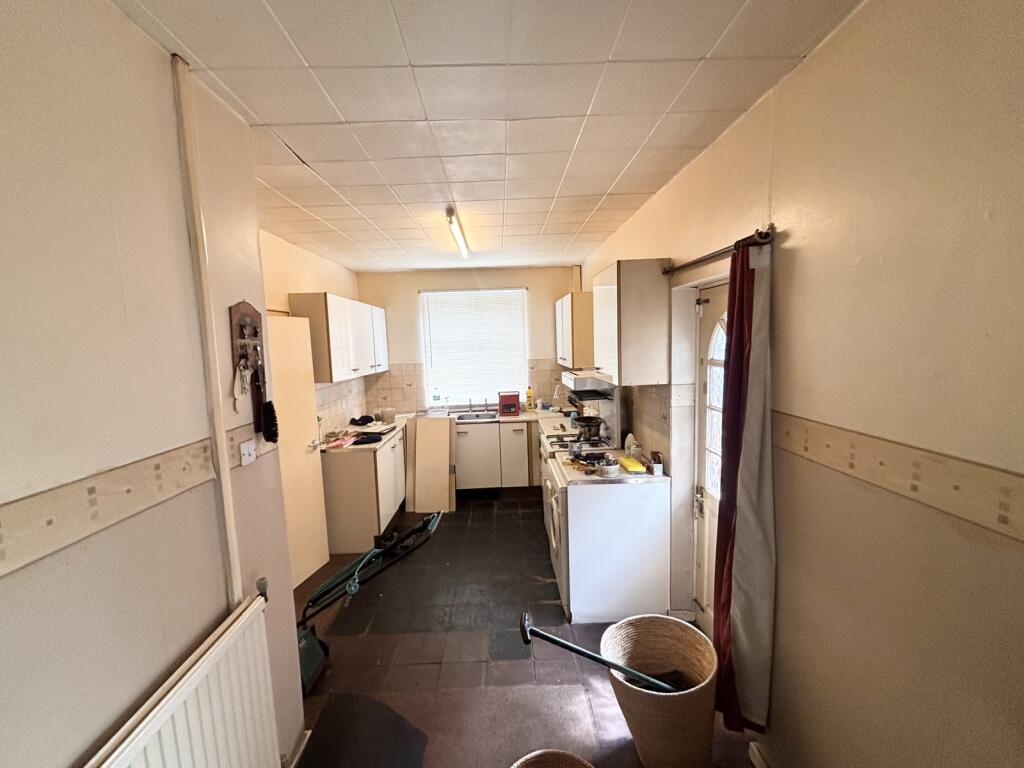 Falkland Avenue, Rochdale, Greater Manchester, OL11 photo 3
