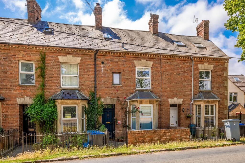 Main image of property: Worcester Road, Chipping Norton