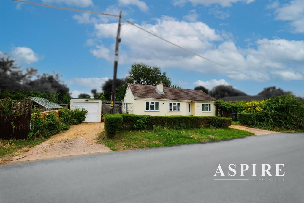 Sugden Avenue, Wickford photo 2
