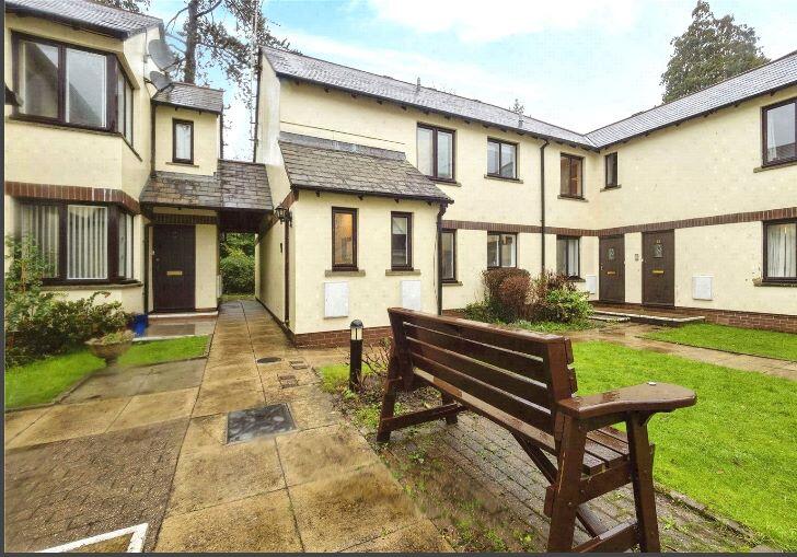 Main image of property: Flat 31 The Manor House, Coronation Road, Totnes, Devon, TQ9 5DF