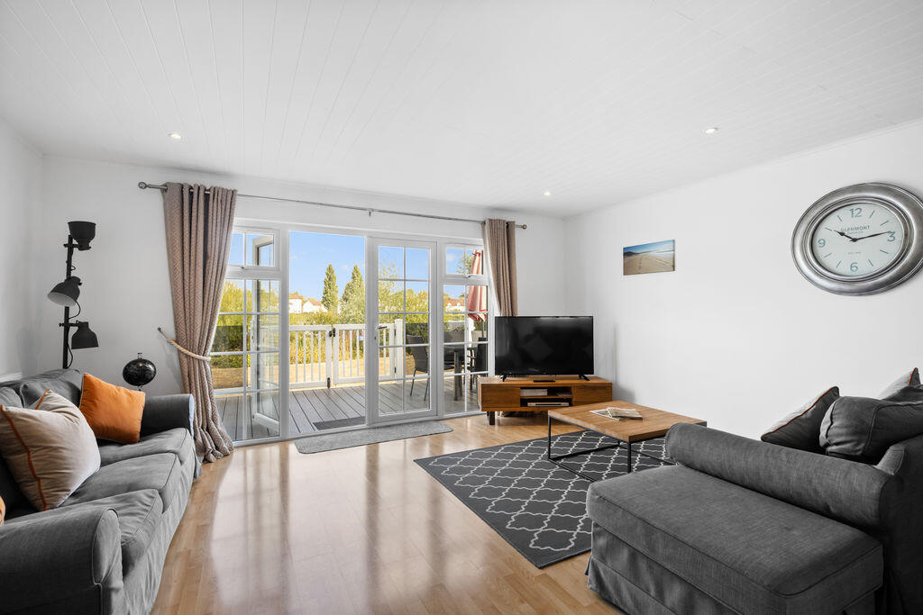 House in Cotswold, South Cerney - View 5