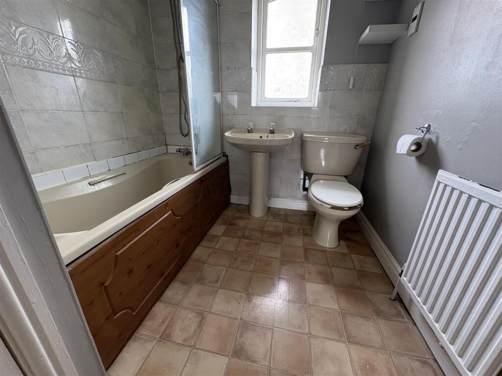 Additional image 8 of Oakenshaw Court, Wyke, Bradford