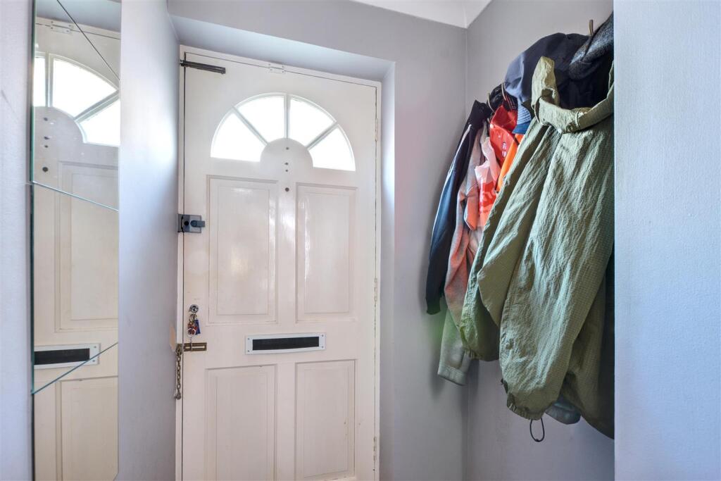 House in Nottingham, Toton - View 5
