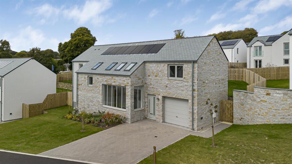 Main image of property: Kingswood, Pentewan Valley