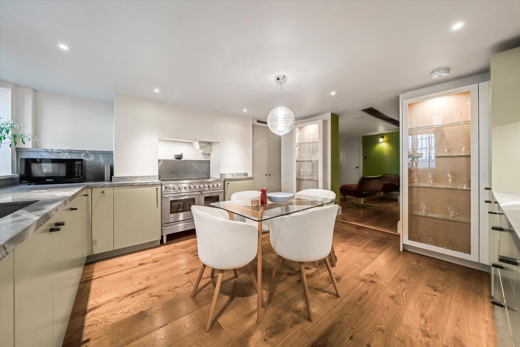 House in Twickenham - View 4