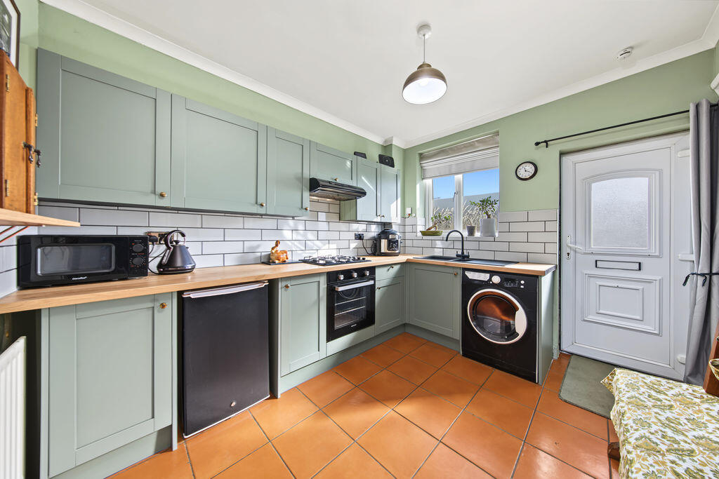 House in Chesterfield, Derbyshire - View 3