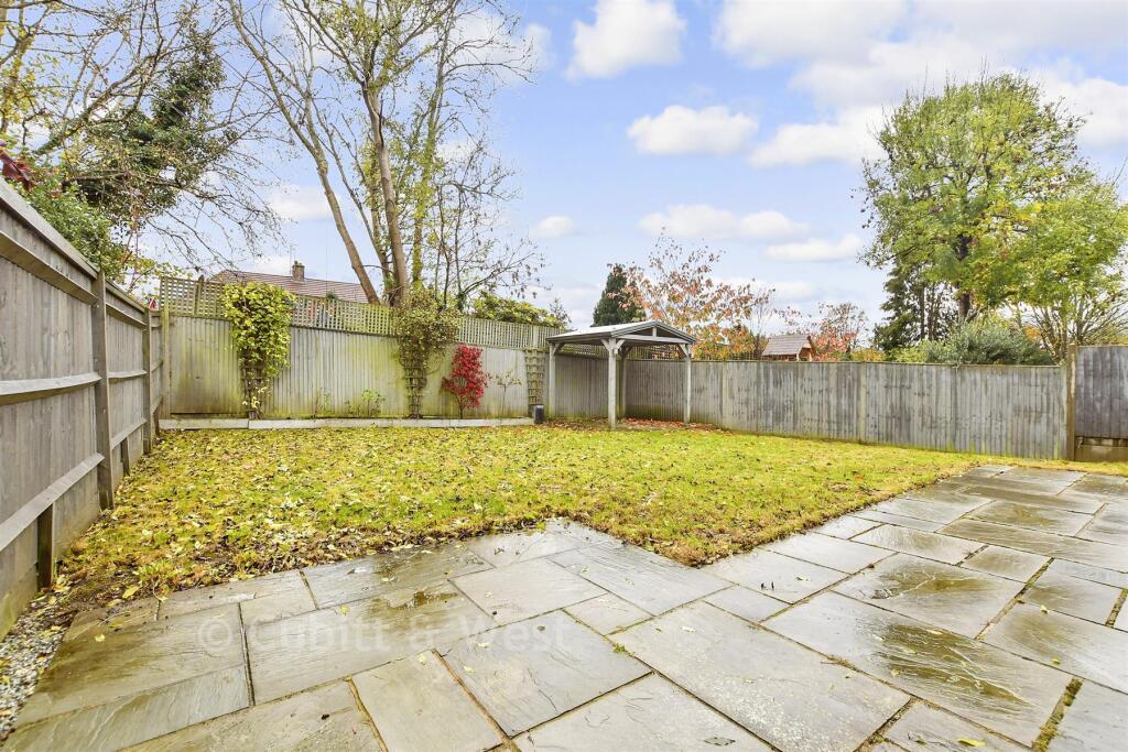House in Kingston upon Thames - View 3