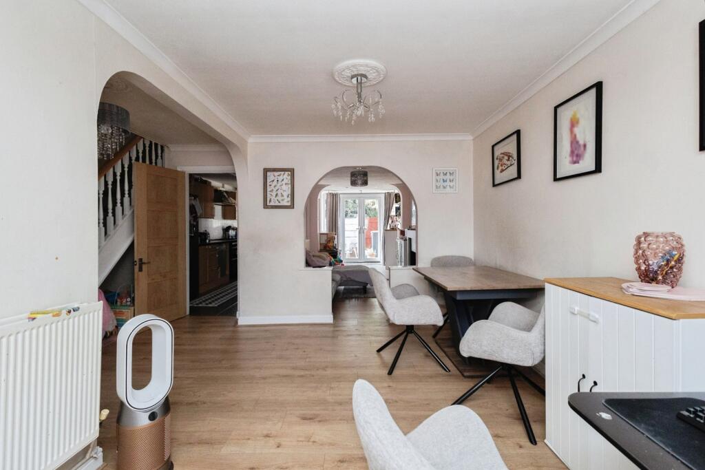 Bradfield Close, Stockport, Greater Manchester, SK5 photo 3