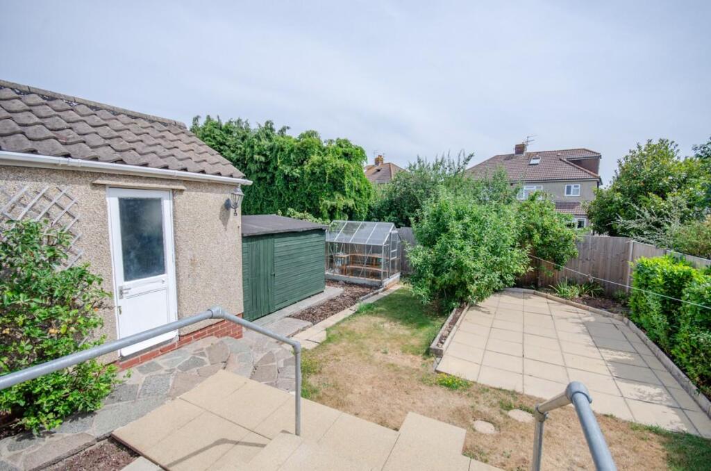 Oakdale Close, Downend, Bristol, BS16 6EB photo 4