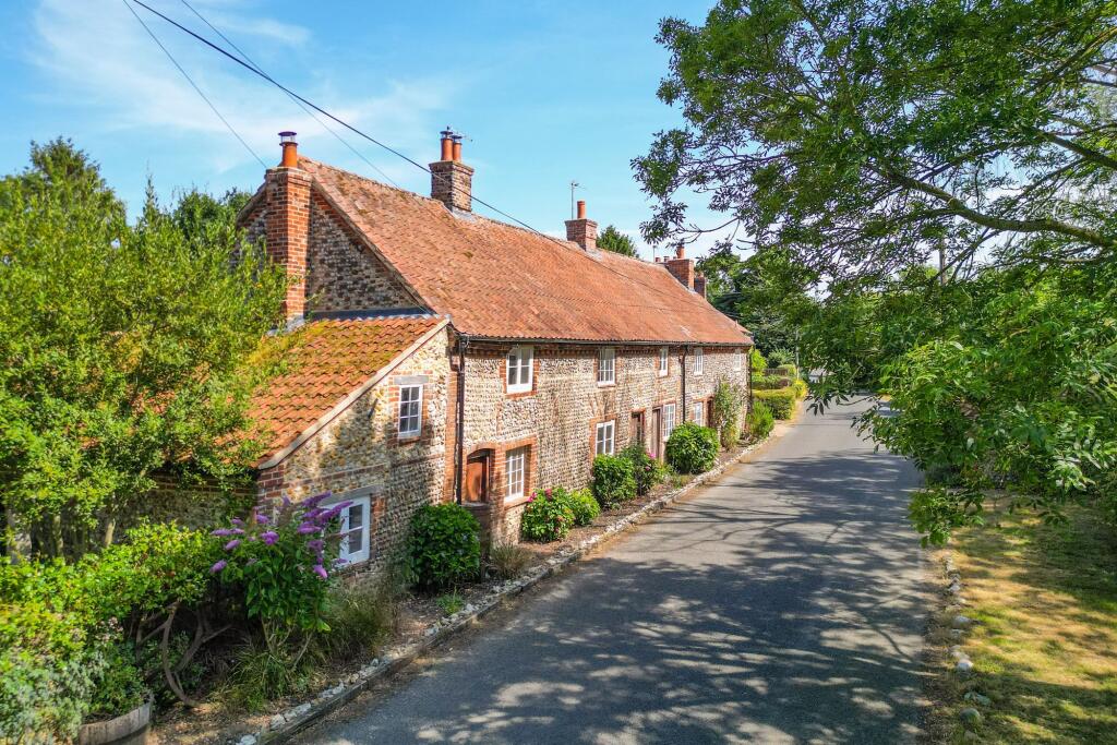 Main image of property: Beautiful Listed Cottage in Tattersett Full of Charatcer