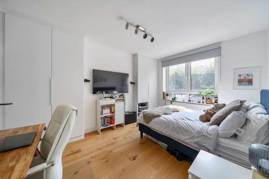 Property photo 11