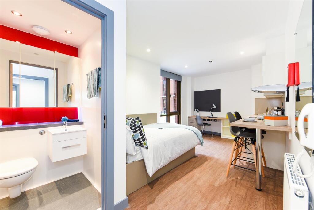 Apartment in Belfast - View 4
