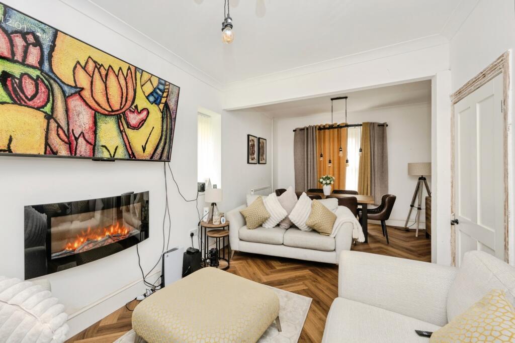House in Pontarddulais - View 5