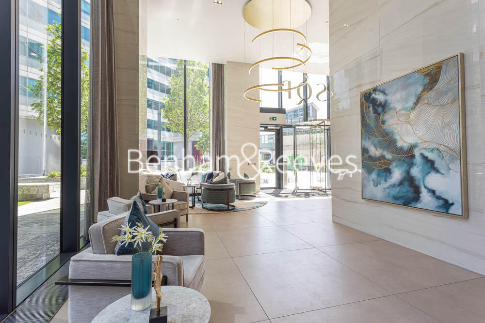 Main image of property: Hampton Tower, South Quay Plaza, E14