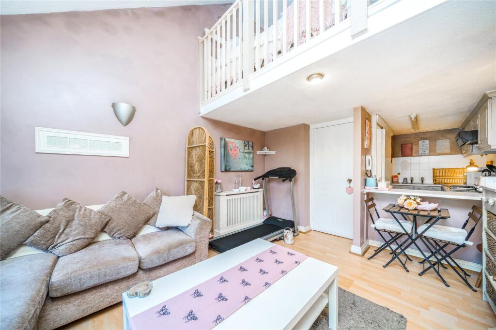 House in London, Mill Meads, West Ham - View 3