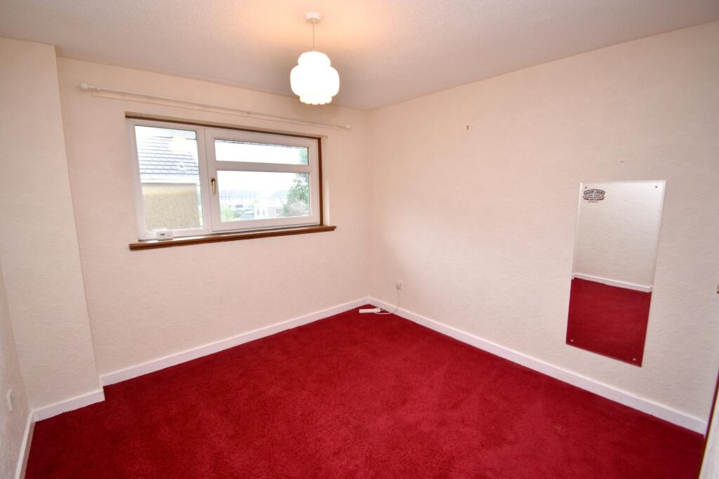 House in Paisley, Inverclyde - View 4