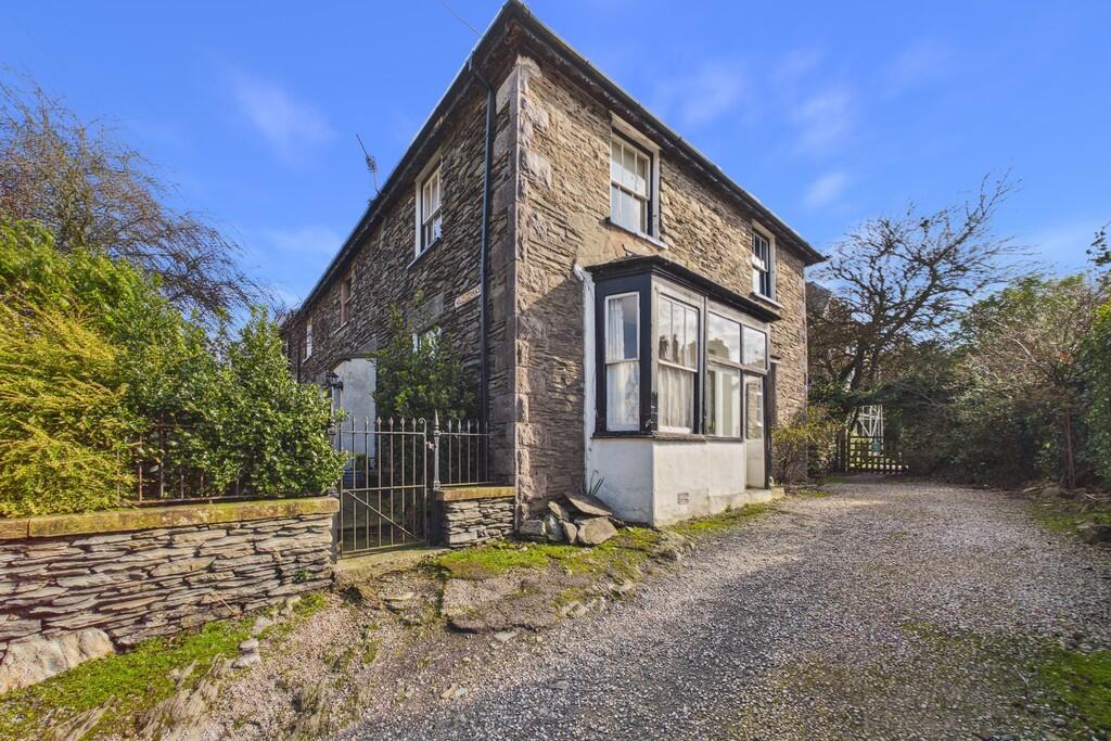 Main image of property: 12 Holly Terrace, Windermere, LA23 1EJ